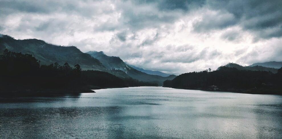 calm body of water during daytime